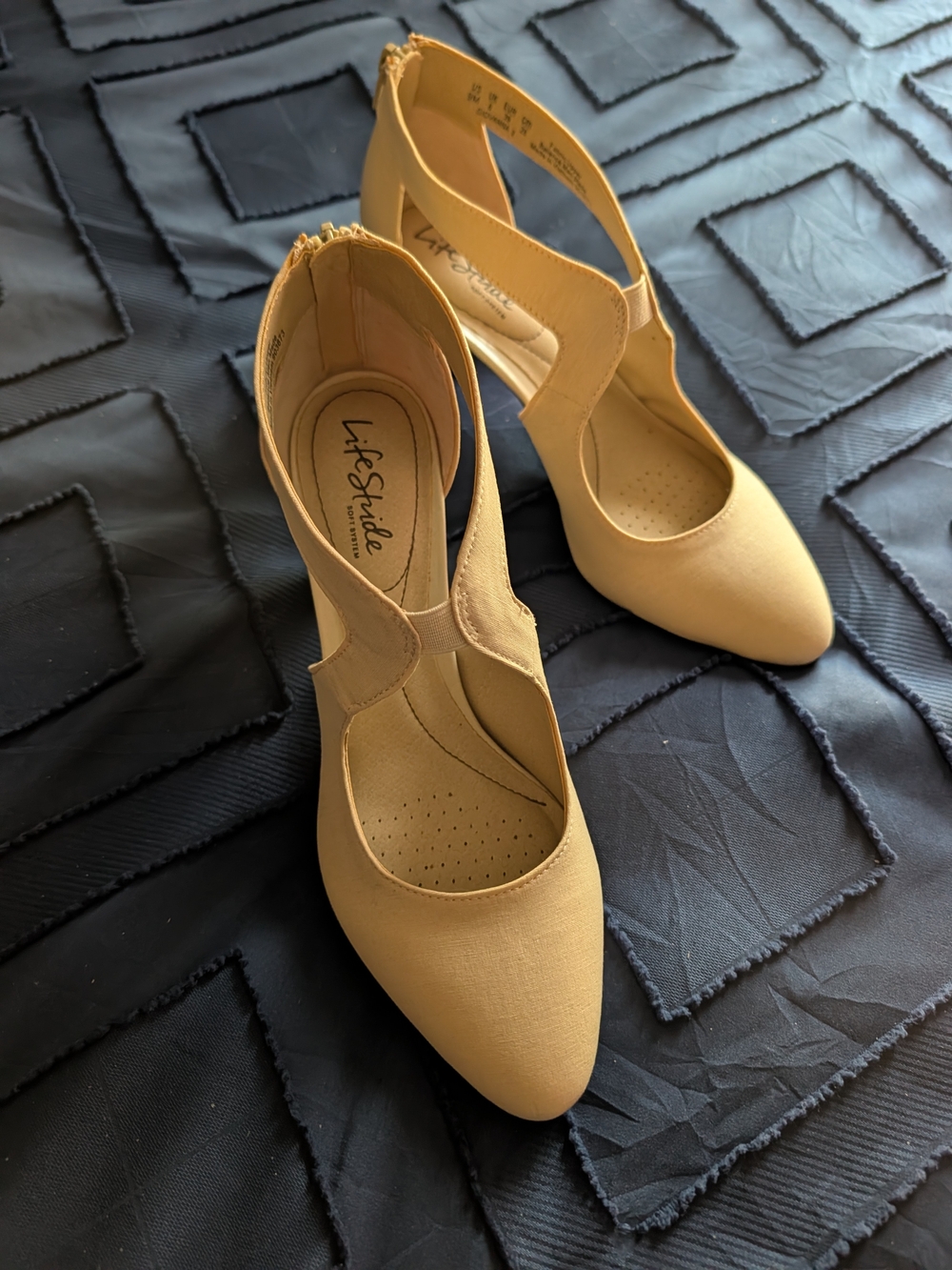Life Stride Women's Mustard Pointed-Toe Slingback Heels